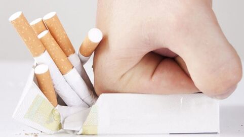 Απότομη διακοπή του καπνίσματος, προκαλώντας διαταραχές στη λειτουργία του οργανισμού